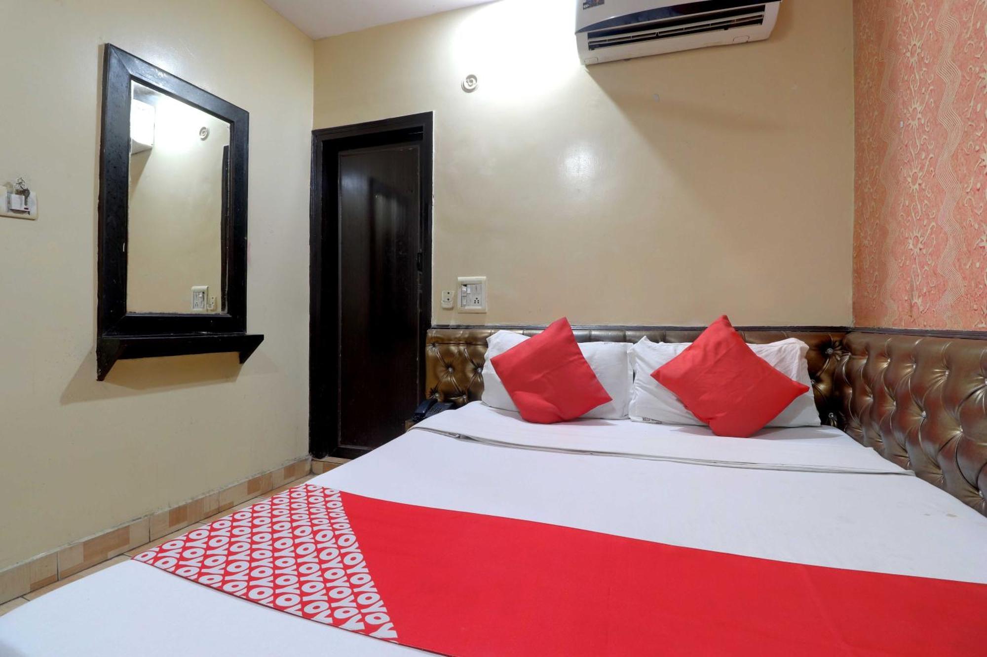Oyo Flagship 81569 The Red Rose Inn New Delhi Eksteriør billede